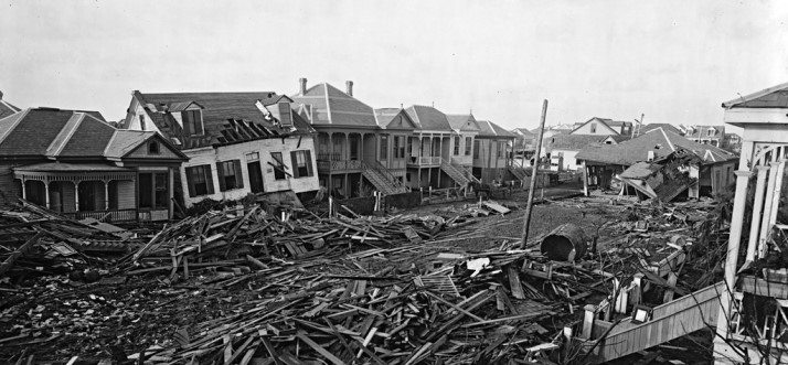 houses-affected-by-the-galveston-hurricane