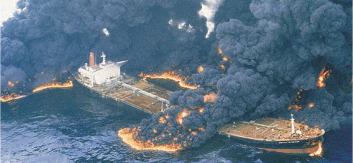 Castillo-de-Bellver-Oil-Spill-1983