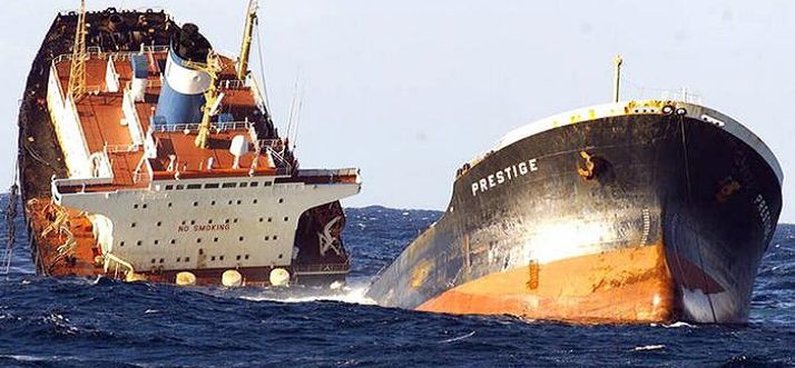 Prestige-Oil-Spill-2002